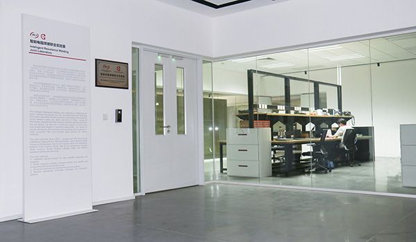 تصميم ماكينات متخصصة المهنية