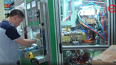 ماكينة اللحام بالمقاومة 440KVA MFDC للتلامسات الكهربائية ذات 6 محطات، DB-440-17014